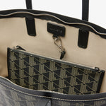 Zely Grained Tote with Pouch